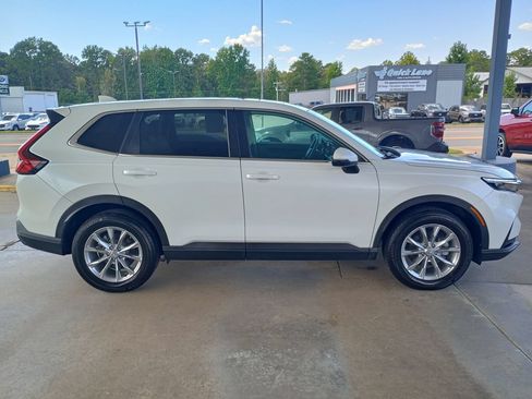 Used 2023 Honda CR-V EX-L image 6