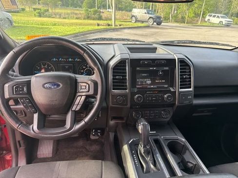 Used 2015 Ford F150 XLT w/ Equipment Group 302A Luxury image 11