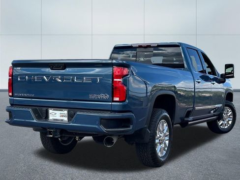 Used 2025 Chevrolet Silverado 3500 High Country w/ High Country Premium Package AWD/4WD image 2
