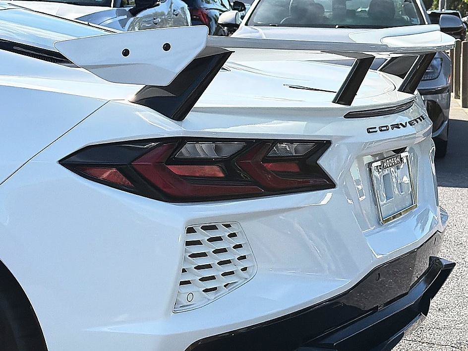 Used 2020 Chevrolet Corvette Stingray Premium Cpe w/ 3LT Preferred Equipment Group RWD image 7