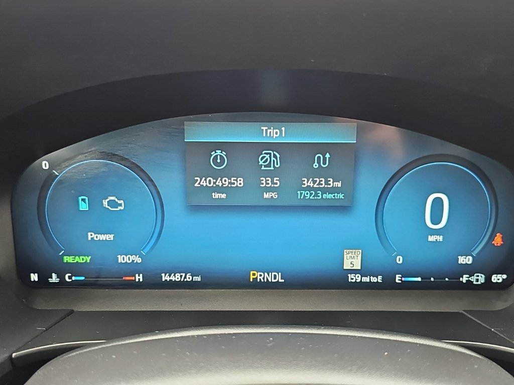 Used 2024 Ford Escape Platinum AWD/4WD image 18