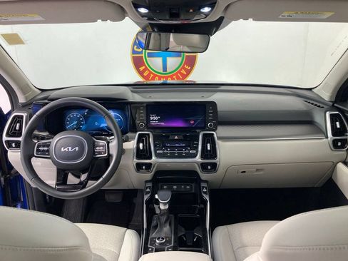 Used 2023 Kia Sorento SX AWD/4WD image 9