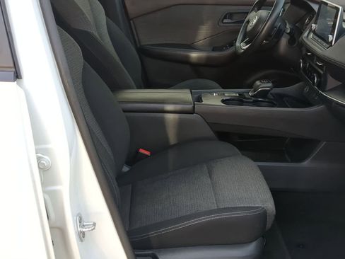 Used 2021 Nissan Rogue S image 21