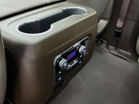 Used 2025 GMC Yukon Elevation w/ Technology Package image 29