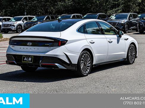 Used 2025 Hyundai Sonata Limited FWD image 6