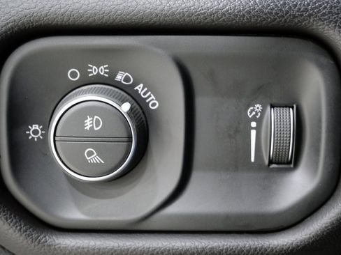 Used 2024 RAM 2500 Big Horn image 14