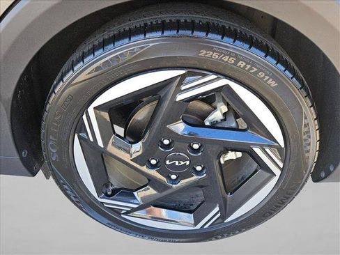 Used 2025 Kia K4 EX FWD image 22