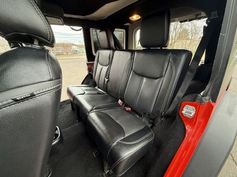 Used 2017 Jeep Wrangler Rubicon image 20