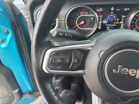 Used 2020 Jeep Wrangler Unlimited Sahara image 14