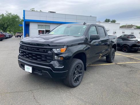 New 2026 Chevrolet Silverado 1500 Custom Trail Boss w/ Midnight Edition AWD/4WD image 3