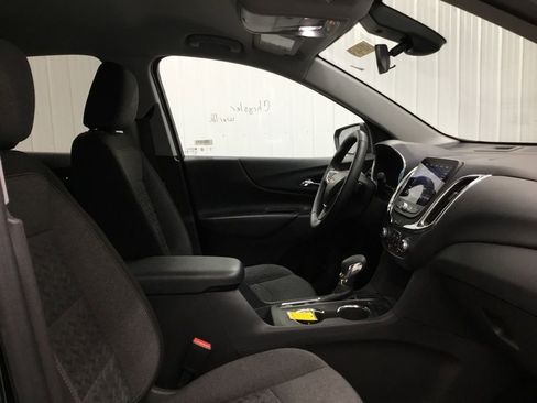 Used 2024 Chevrolet Equinox LT image 23