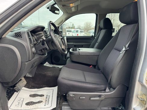 Used 2012 Chevrolet Silverado 2500 LT w/ Interior Plus Package AWD/4WD image 15