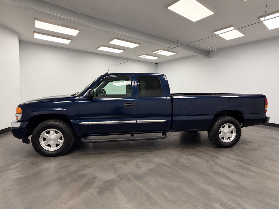 Used 2005 GMC Sierra 1500 SLE w/ Safe And Sound Package AWD/4WD image 4
