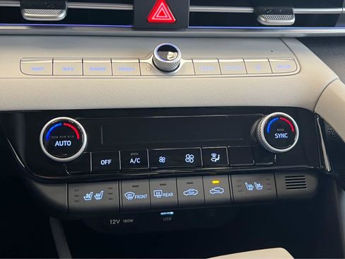 New 2026 Hyundai Elantra Limited FWD image 37