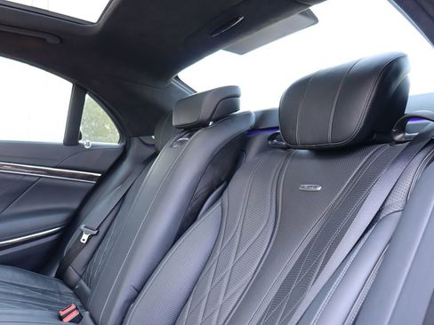 Used 2015 Mercedes-Benz S 63 AMG 4MATIC Sedan w/ Driver Assistance Package image 57