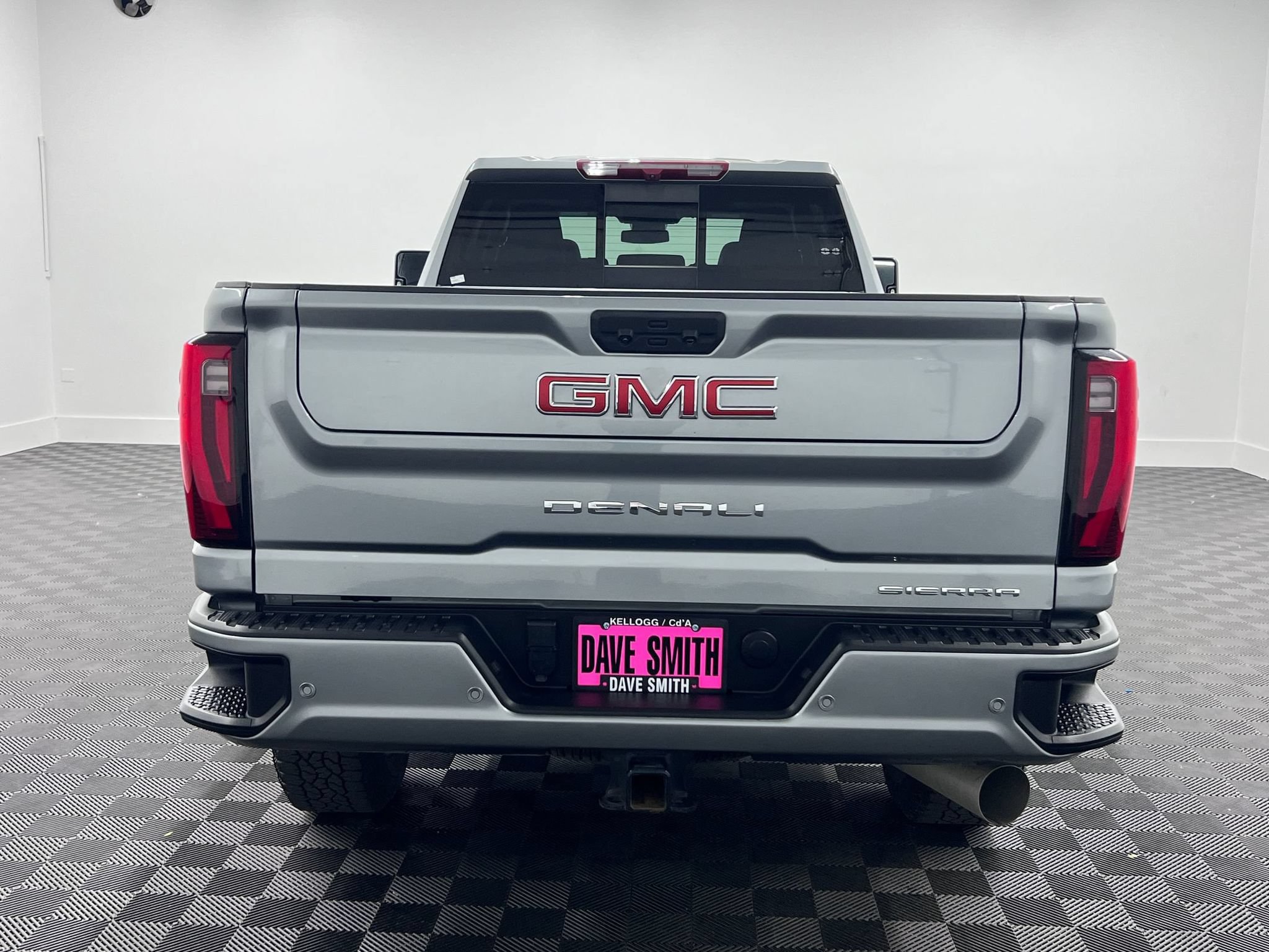 Used 2024 GMC Sierra 3500 Denali AWD/4WD image 10