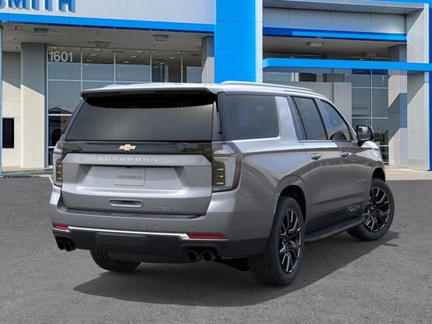 New 2026 Chevrolet Suburban Premier AWD/4WD image 4