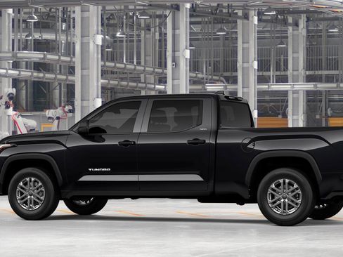 New 2026 Toyota Tundra SR5 AWD/4WD image 7