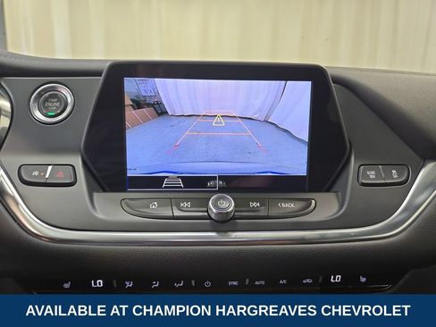 Used 2021 Chevrolet Blazer LT FWD image 19