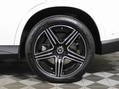 Certified 2025 Mercedes-Benz GLC 350e GLC 350e image 33