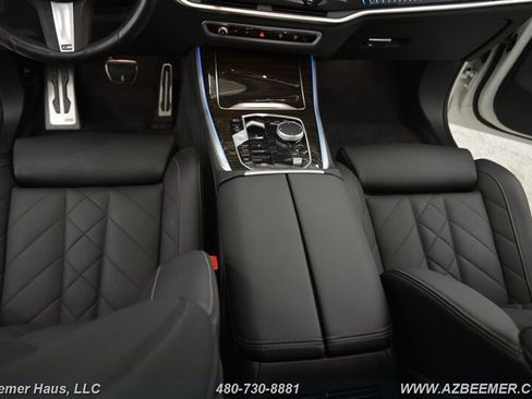 Used 2024 BMW X5 xDrive50e w/ M Sport Package image 17