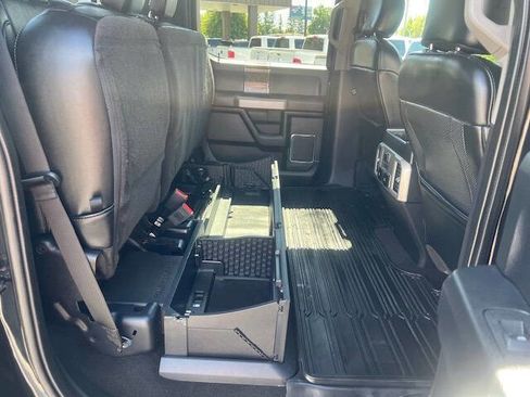 Used 2019 Ford F350 Lariat image 22