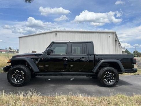 Used 2022 Jeep Gladiator Rubicon w/ Cold Weather Group AWD/4WD image 5