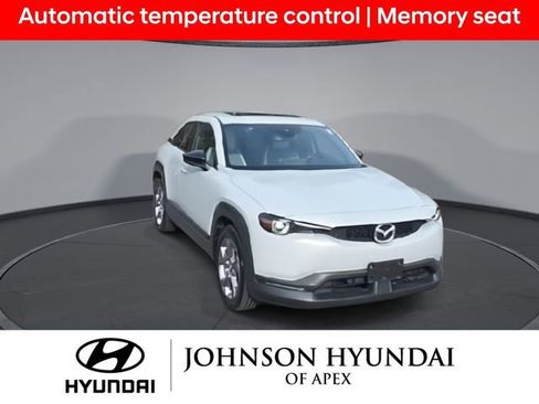 Used 2022 MAZDA MX-30 Electric w/ Premium Package image 2