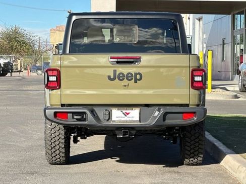 New 2026 Jeep Gladiator Willys AWD/4WD image 8