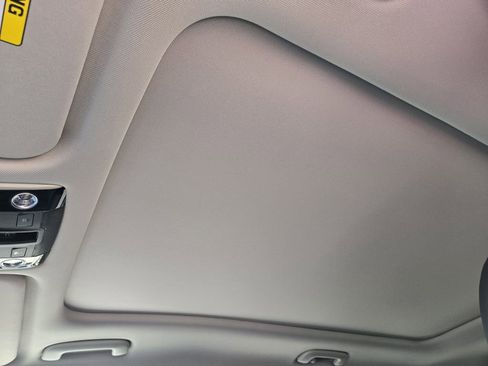New 2026 Kia Sorento SX FWD image 18