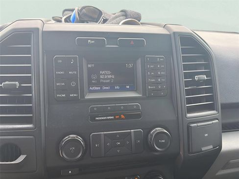 Used 2017 Ford F150 XL w/ Equipment Group 101A Mid RWD image 5