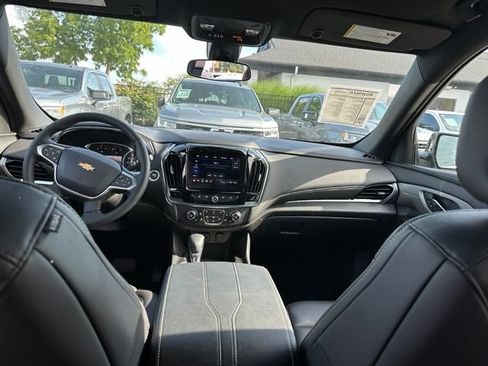 Used 2024 Chevrolet Traverse LT AWD/4WD image 25