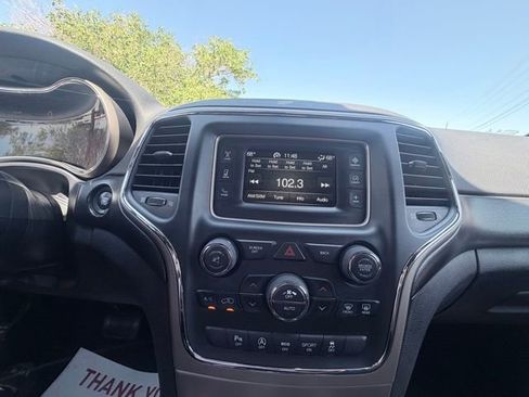 Used 2017 Jeep Grand Cherokee Laredo w/ Quick Order Package 2BE RWD image 14