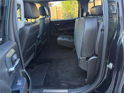 Used 2018 GMC Sierra 2500 Denali w/ Duramax Plus Package AWD/4WD image 37