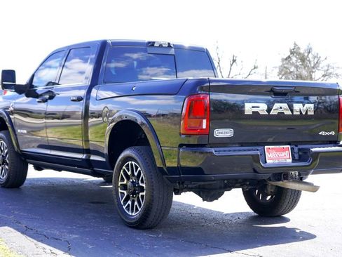 Used 2025 RAM 2500 Limited AWD/4WD image 8