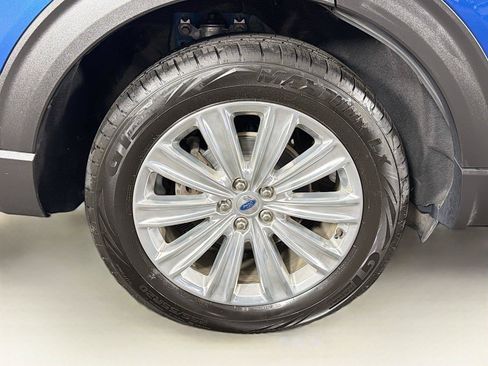 Used 2020 Ford Explorer Limited AWD/4WD image 35
