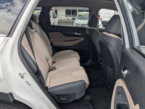 Used 2022 Hyundai Santa Fe SE image 12