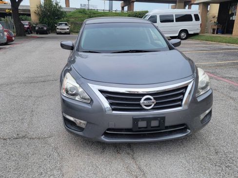 Used 2015 Nissan Altima 2.5 S w/ Power Driver Seat Package FWD image 3