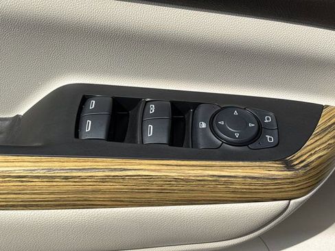 Used 2017 GMC Acadia Denali FWD image 26