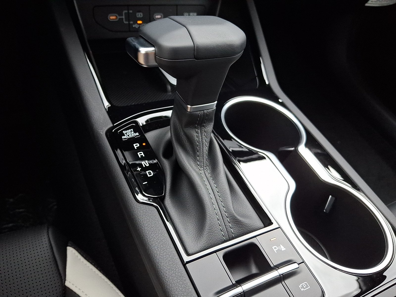New 2026 Kia K5 GT-Line w/ GT-Line Premium Package AWD/4WD image 9