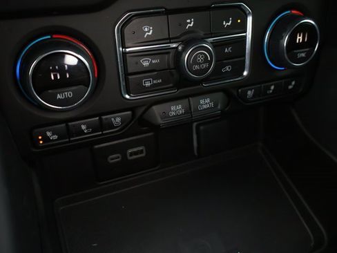 Certified 2024 Chevrolet Tahoe High Country image 22