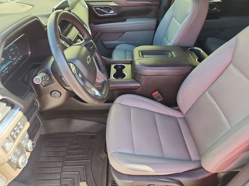 Used 2023 Chevrolet Tahoe Z71 w/ Luxury Package image 19