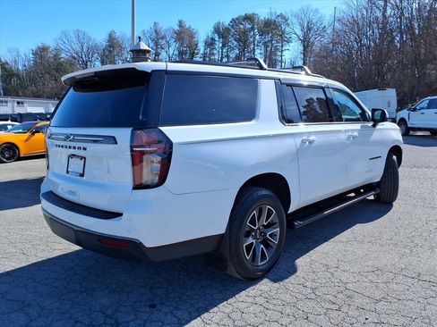 Used 2022 Chevrolet Suburban Z71 w/ Luxury Package image 5