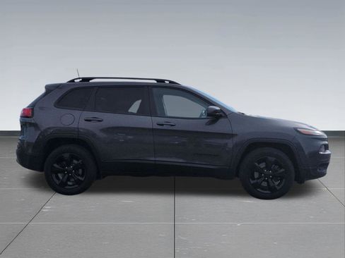 Used 2018 Jeep Cherokee Limited w/ High Altitude Package image 7