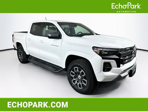 Used 2025 Chevrolet Colorado Z71 AWD/4WD image 1