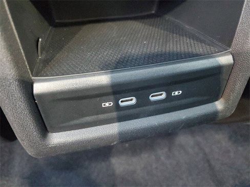 Used 2023 Volkswagen ID.4 Pro S image 12