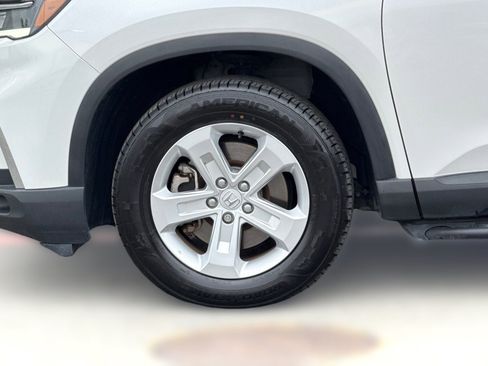 Certified 2023 Honda Pilot LX image 11