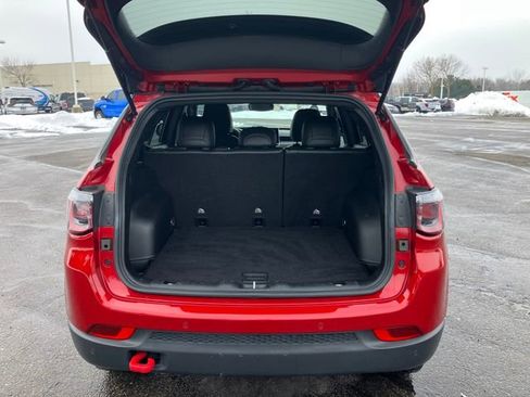 Used 2025 Jeep Compass Trailhawk image 26
