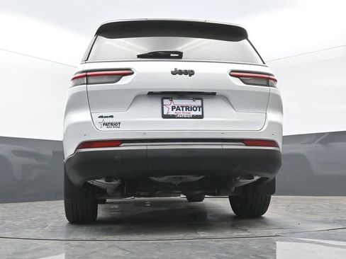 New 2026 Jeep Grand Cherokee L Limited w/ Limited Altitude Package image 38