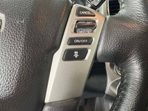 Used 2021 Nissan Titan SV w/ SV Convenience Package AWD/4WD image 16
